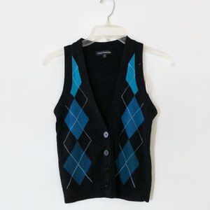 Knit button down vest with striped design